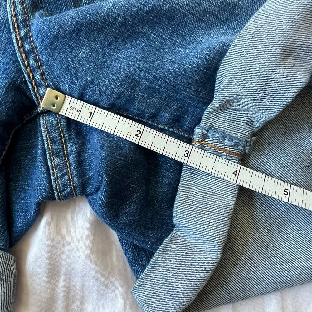 Levi's Blue Jean Shorts Distressed Cuffed Hem size 29 - Picture 5 of 7